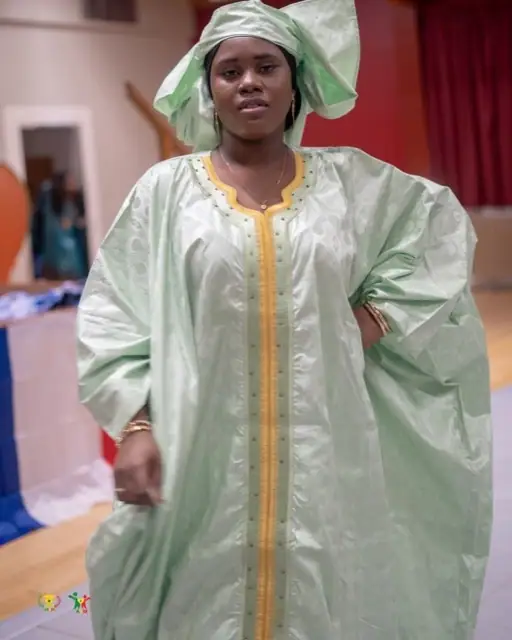 Drapeau sénégalais mis en scène pendant la soirée